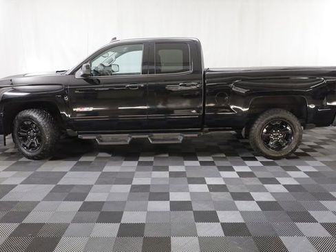 Used 2016 Chevrolet Silverado 1500 LT w/ Midnight Edition image 5