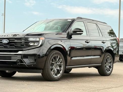 New 2027 Ford Expedition Platinum w/ Stealth Appearance Package AWD/4WD image 52