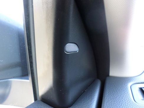 Used 2022 Nissan Rogue Sport SL w/ Premium Package AWD/4WD image 36