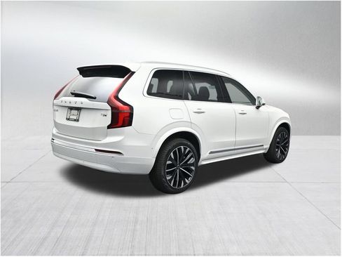 New 2026 Volvo XC90 T8 Ultra w/ Protection Package Premier AWD/4WD image 5