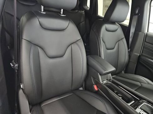 New 2026 Jeep Compass Limited image 13