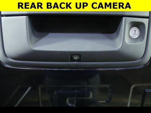 Used 2021 Chevrolet Colorado W/T w/ Custom Special Edition image 8