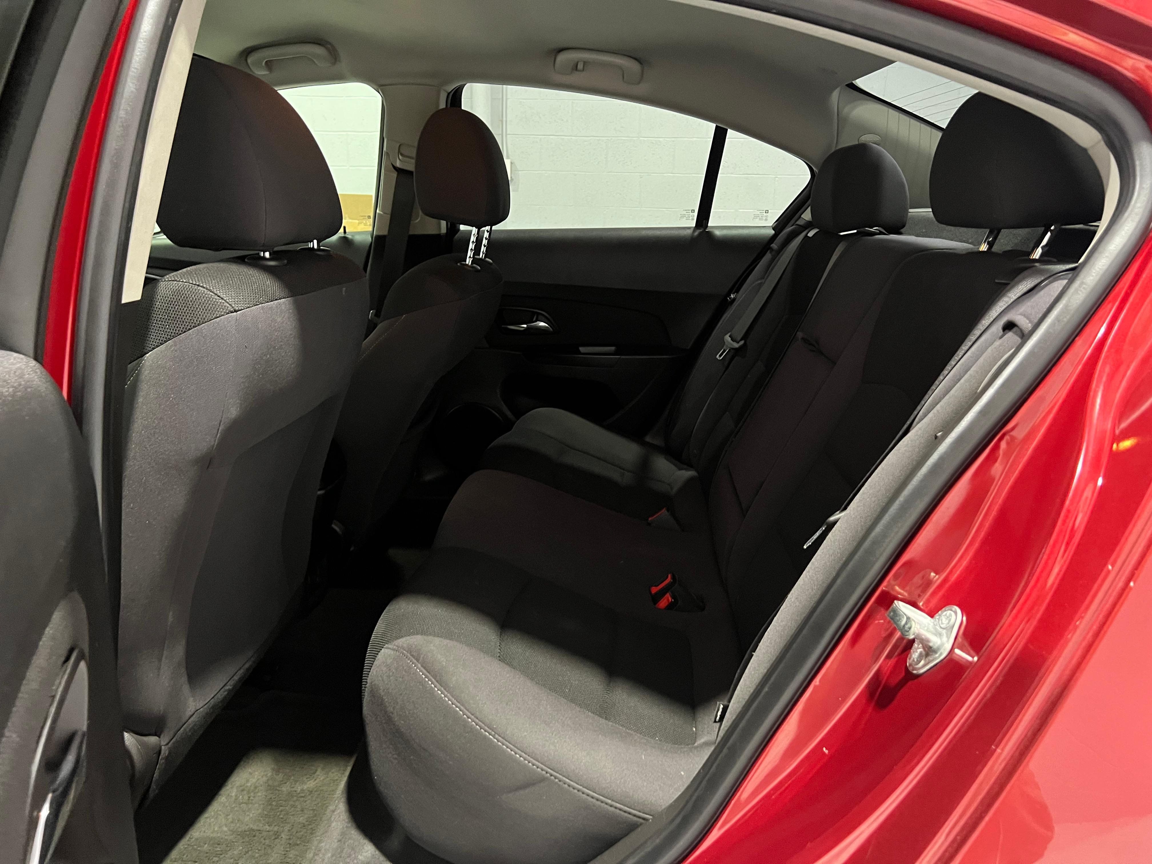 Used 2013 Chevrolet Cruze LT w/ Enhanced Safety Package FWD image 12