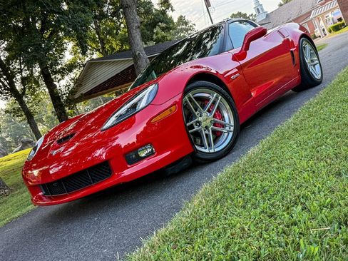 Used 2007 Chevrolet Corvette Z06 w/ Preferred Equipment Group RWD image 3