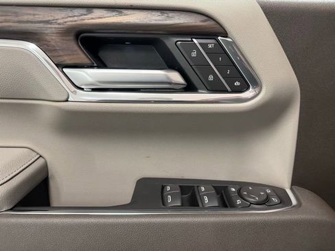 New 2026 GMC Sierra 1500 SLT w/ SLT Premium Plus Package image 14