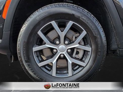 Certified 2024 Jeep Grand Cherokee L Limited w/ Luxury Tech Group II image 33