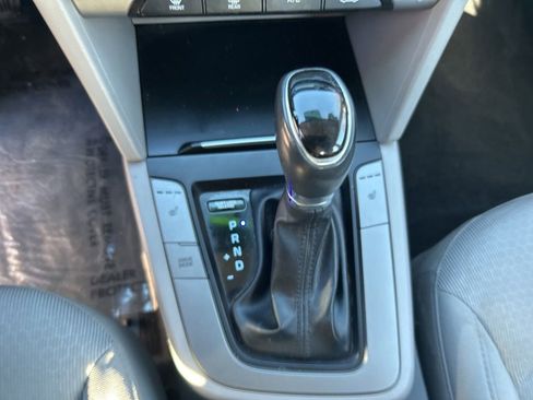 Used 2018 Hyundai Elantra Value Edition image 15