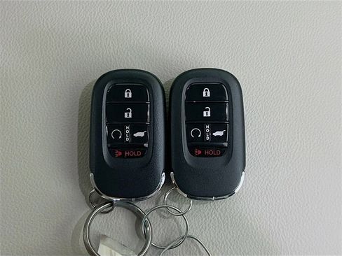 Used 2023 Honda CR-V EX-L image 32