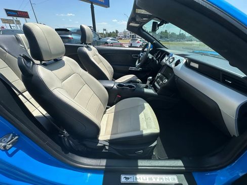 Used 2017 Ford Mustang Premium RWD image 16