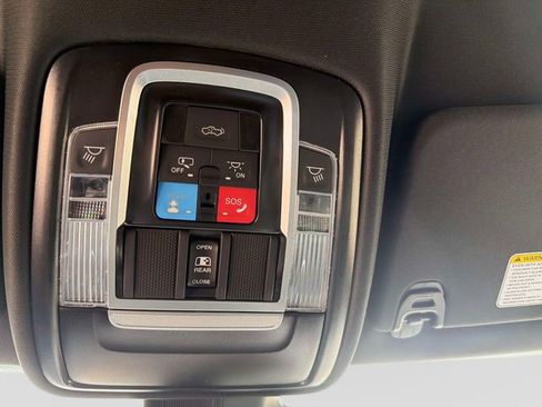 New 2026 RAM 1500 4x4 Crew Cab image 30