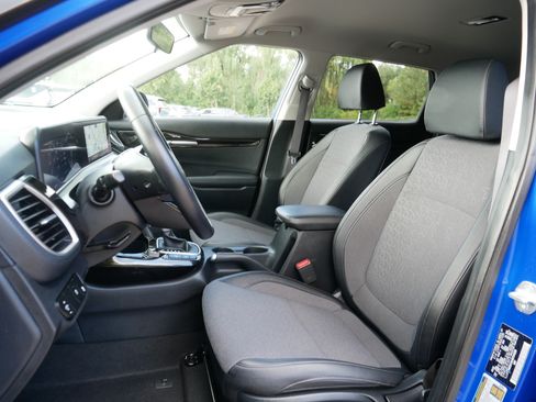 Used 2024 Kia Seltos S AWD/4WD image 34