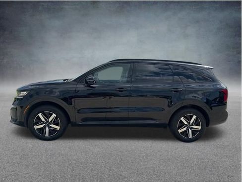 Used 2022 Kia Sorento EX FWD image 2