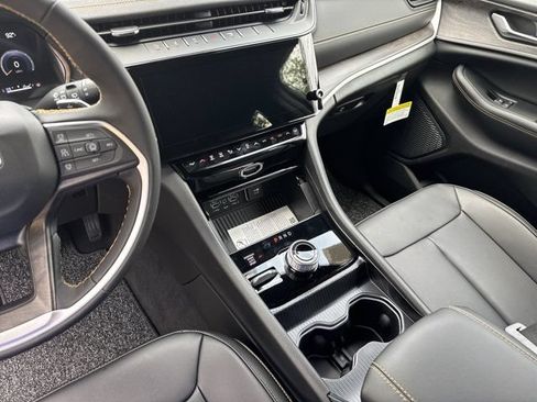 New 2026 Jeep Grand Cherokee L Limited AWD/4WD image 27