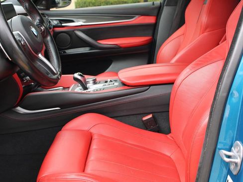 Used 2018 BMW X6 M image 67