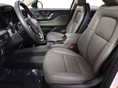 New 2026 Lincoln Corsair Reserve w/ Jet Appearance Package AWD/4WD image 13