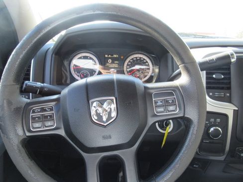 Used 2017 RAM 2500 SLT image 22