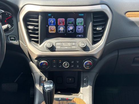 Used 2019 GMC Acadia Denali w/ Technology Package AWD/4WD image 16