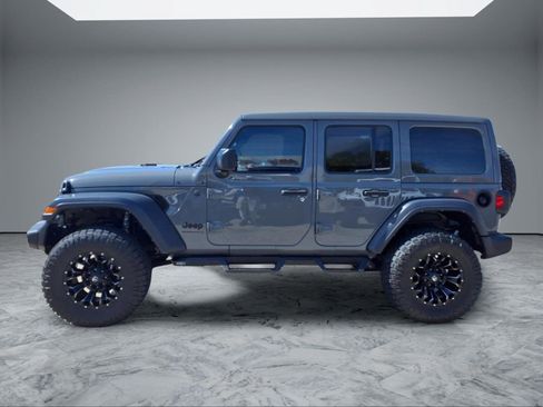 Used 2023 Jeep Wrangler Sport S w/ Sun And Sound Package image 4