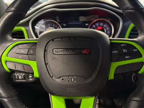Used 2015 Dodge Challenger R/T Scat Pack w/ Leather Interior Group RWD image 24