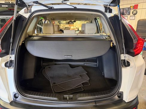 Used 2020 Honda CR-V LX image 19