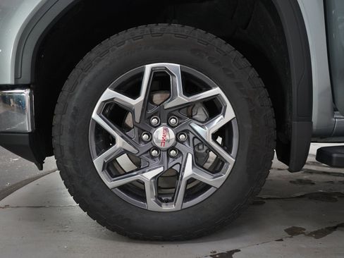 Used 2026 GMC Sierra 1500 SLT w/ SLT Premium Plus Package AWD/4WD image 33