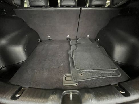 Used 2025 Jeep Compass Latitude image 31