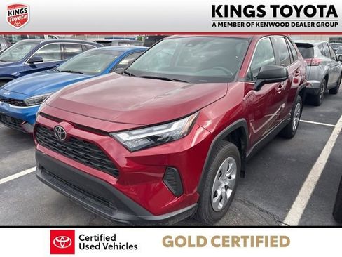 Used 2023 Toyota RAV4 LE FWD image 4