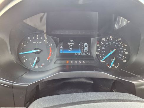 Used 2019 Ford Edge SE w/ SE Fleet Driver's Package FWD image 16