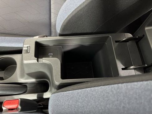 New 2025 Nissan Versa SV w/ Trunk Package image 30