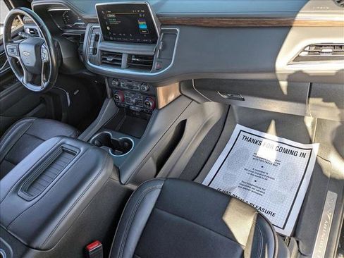 Used 2022 Chevrolet Suburban High Country image 22