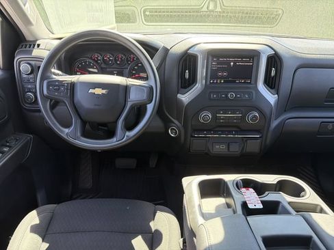 Used 2023 Chevrolet Silverado 1500 Custom AWD/4WD image 16