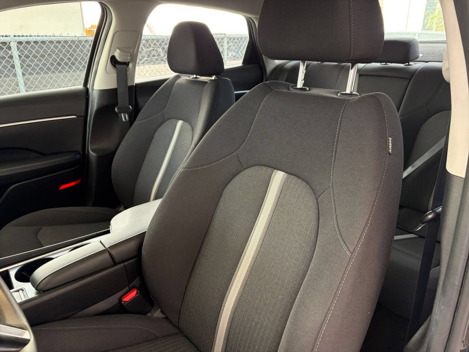 Used 2025 Hyundai Sonata SEL FWD image 35