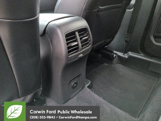 Used 2024 Ford Escape Platinum AWD/4WD image 27