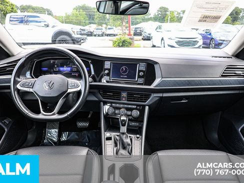 Used 2024 Volkswagen Jetta SE FWD image 27