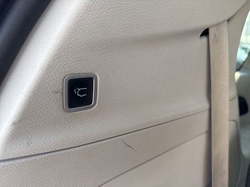 Used 2017 Chrysler Pacifica Touring-L Plus image 24