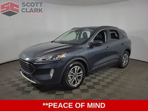 Used 2022 Ford Escape SEL w/ Technology Package FWD image 3