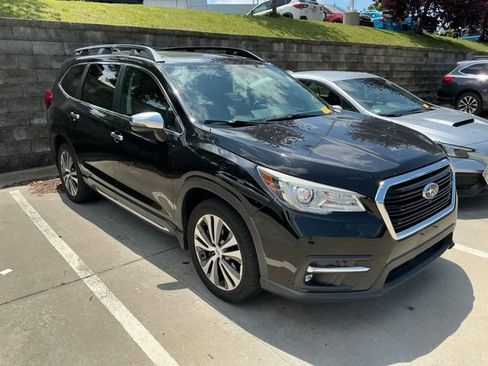 Used 2019 Subaru Ascent Touring w/ Popular Package #3 AWD/4WD image 4