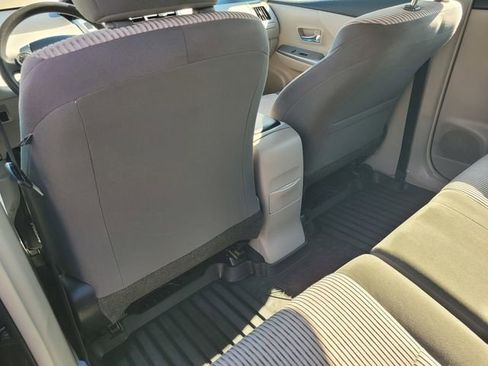 Used 2017 Toyota Prius V Two w/ Carpet Mat Package image 12