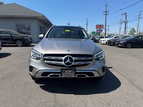 Used 2021 Mercedes-Benz GLC 300 4MATIC image 2