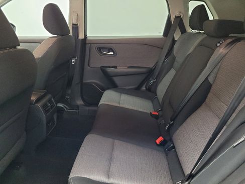 Used 2022 Nissan Rogue SV FWD image 18