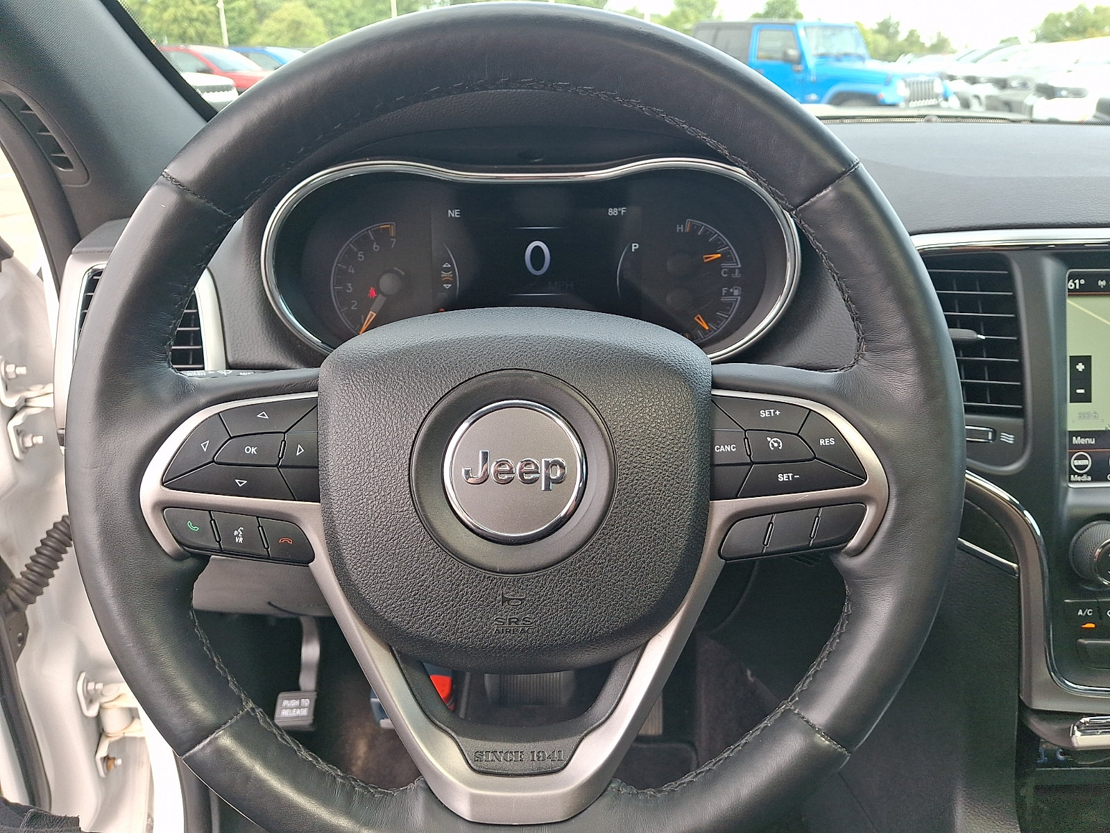 Used 2018 Jeep Grand Cherokee Limited AWD/4WD image 21