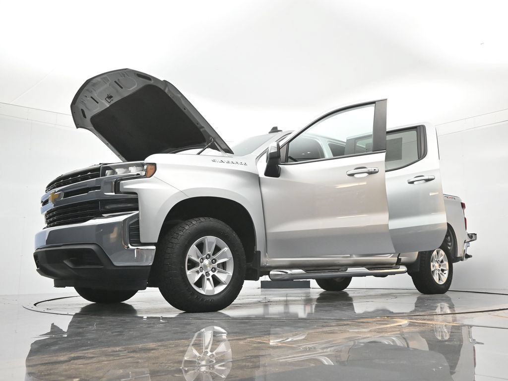 Certified 2021 Chevrolet Silverado 1500 LT AWD/4WD image 48