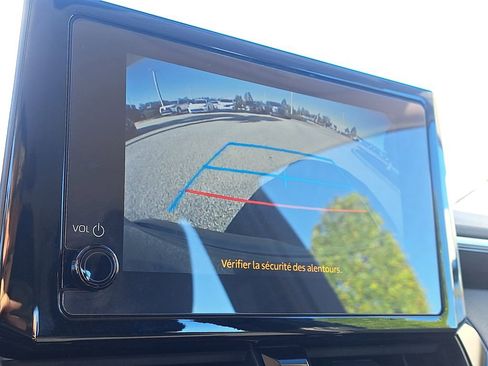 Certified 2025 Toyota Corolla LE image 22