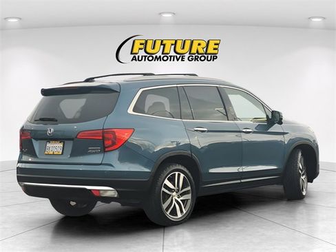 Used 2016 Honda Pilot Touring image 4