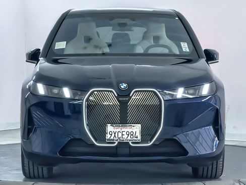 Used 2026 BMW iX xDrive45 AWD/4WD image 10
