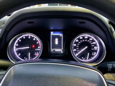 Used 2021 Toyota Camry LE image 25