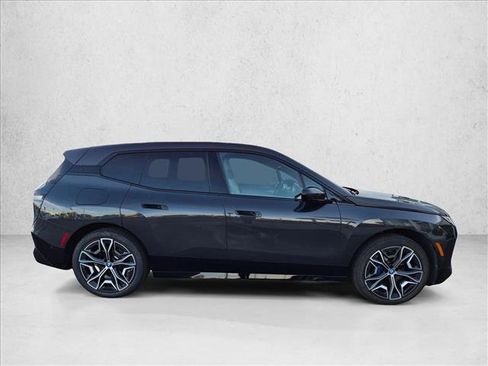 Used 2024 BMW iX xDrive50 w/ Premium Package AWD/4WD image 4