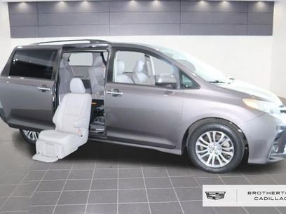 Used 2020 Toyota Sienna XLE w/ XLE Navigation Package