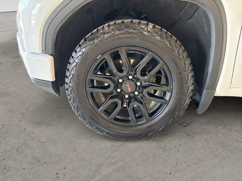 Used 2023 GMC Sierra 1500 Pro w/ Graphite Edition AWD/4WD image 15