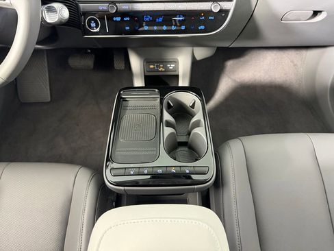 Used 2025 Hyundai Ioniq 5 SEL RWD image 17